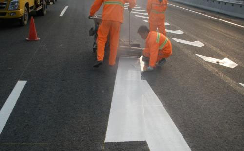 曲麻莱丙烯酸标线涂料