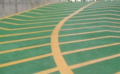 曲麻莱止滑车道材料